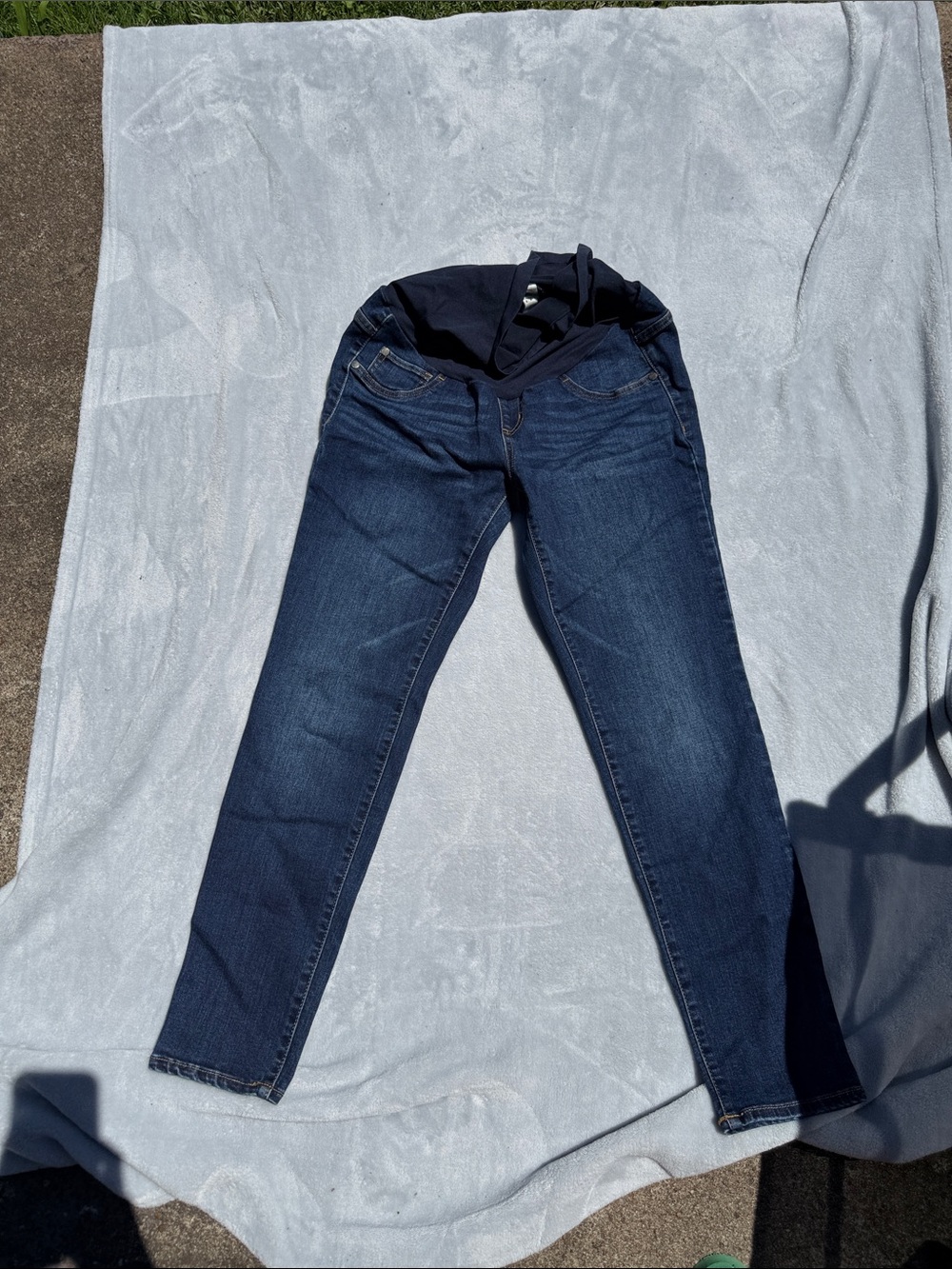 Stretch Maternity Skinny Jeans in Dark Blue